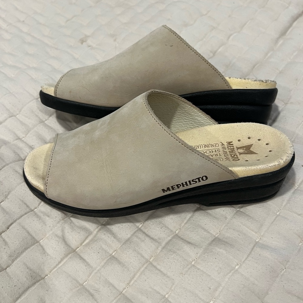 Mephisto Women's Beige Mules